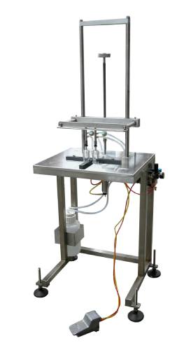 Vacuum filling machine